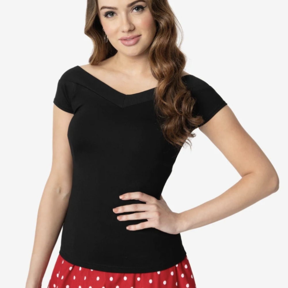 Unique Vintage black vneck top NWT size 1X